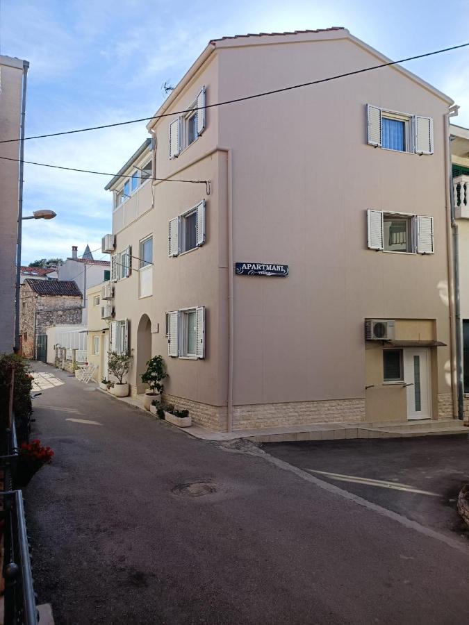 Apartments Vrime 비오그라드나모루 외부 사진
