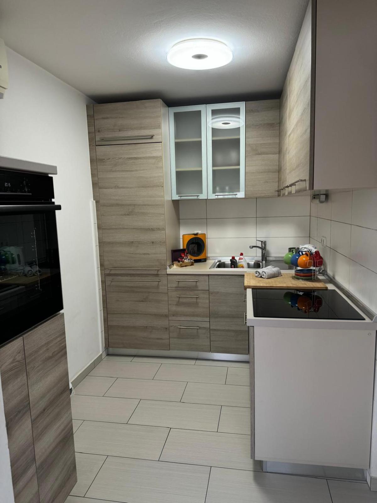 Apartments Vrime 비오그라드나모루 외부 사진
