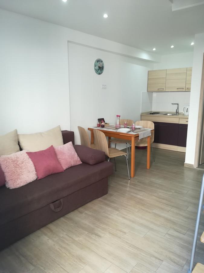 Apartments Vrime 비오그라드나모루 외부 사진